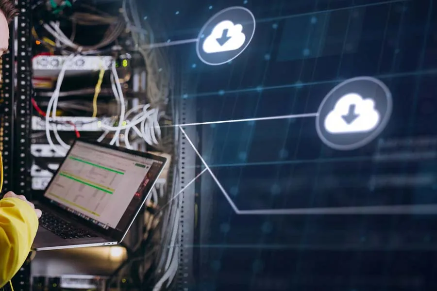 Instalasi & Konfigurasi Server (Fisik/Virtual)